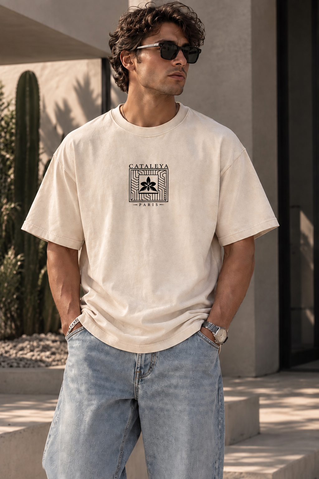 paris Tee- Almond vintage/print Black