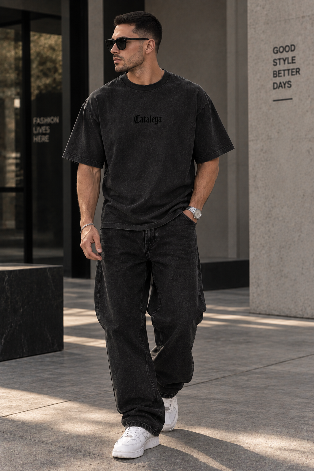 Icon Tee- Black Vintage/Black Print