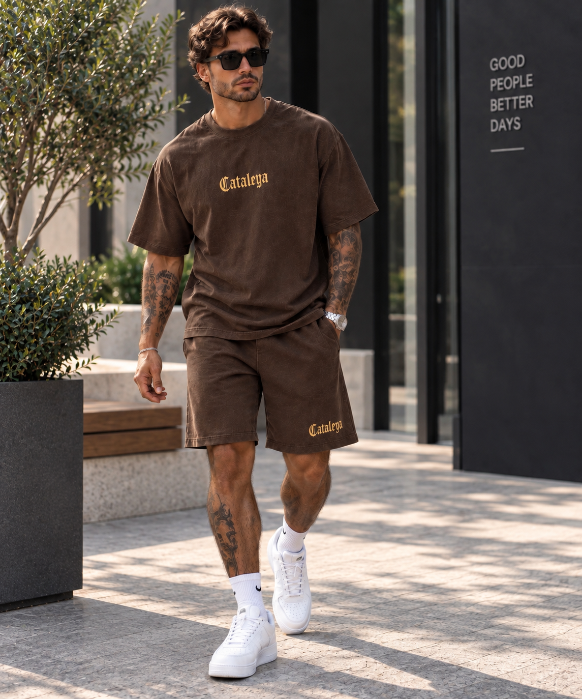 Icon Tee-coffee vintage/Gold