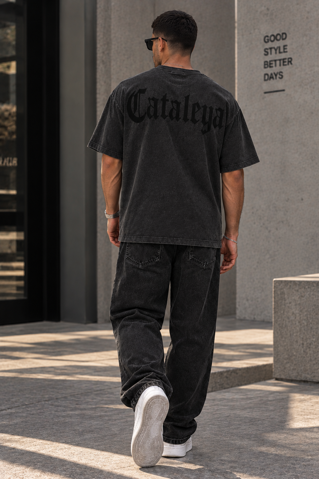 Icon Tee- Black Vintage/Black Print