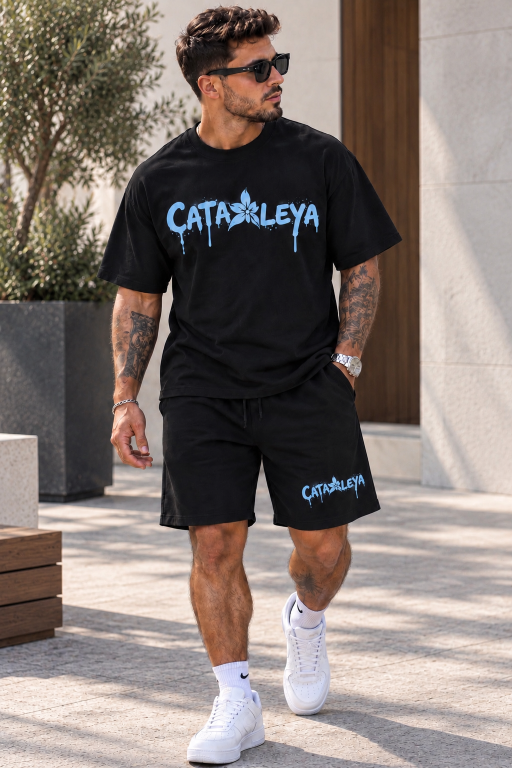 Graffiti Tee-Black/Blue